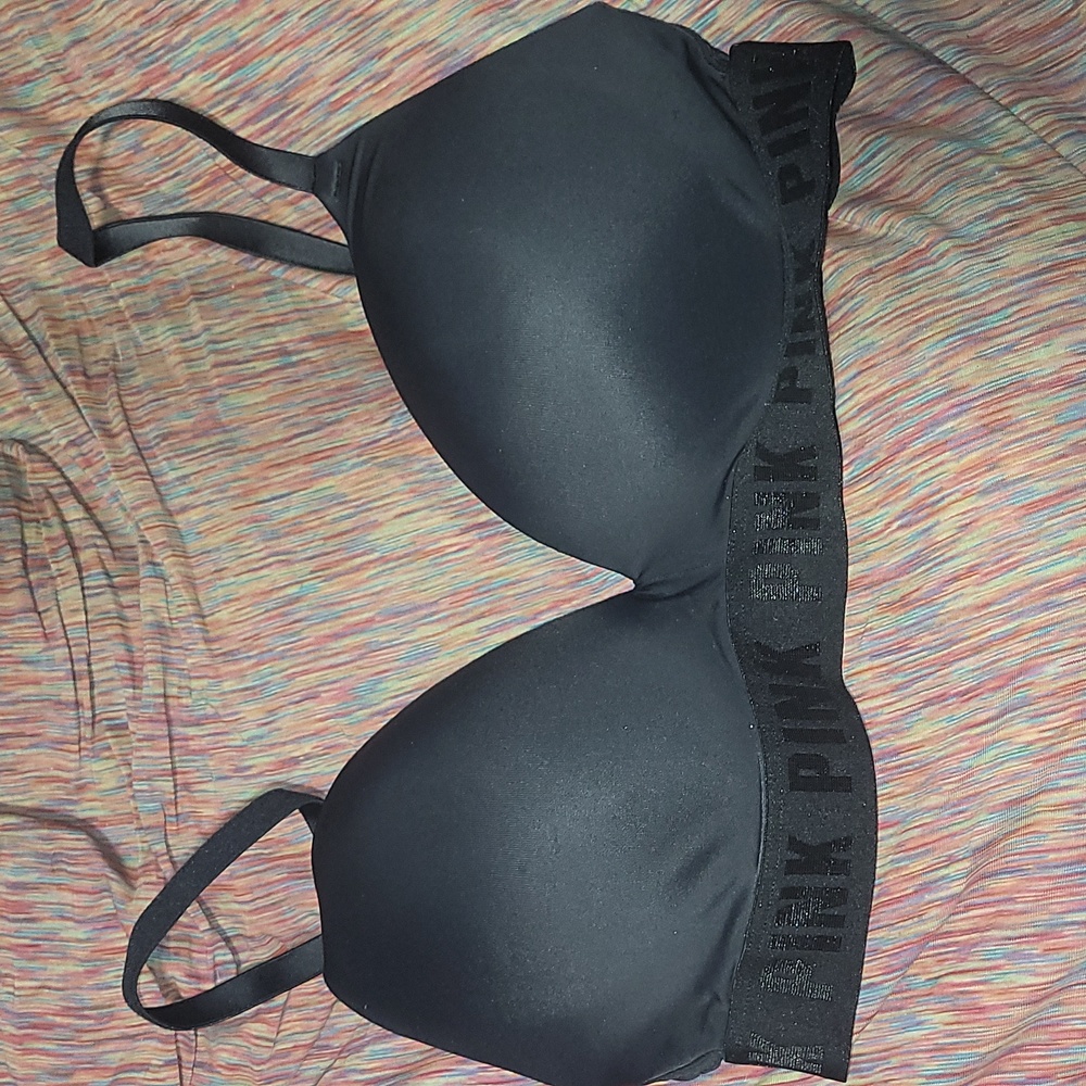 Black T-shirt bra